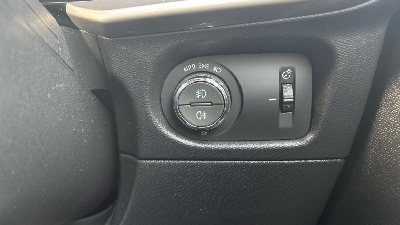 Vauxhall Mokka 100kW Ultimate 50kWh 5dr Auto Electric Hatchback